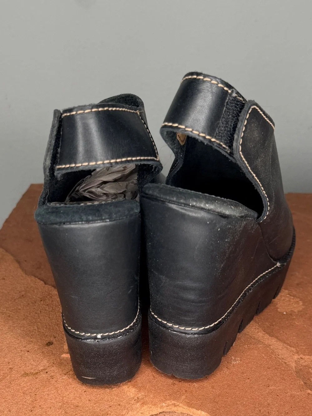 Sbicca Vintage Collection Black Wedge Leather Heels